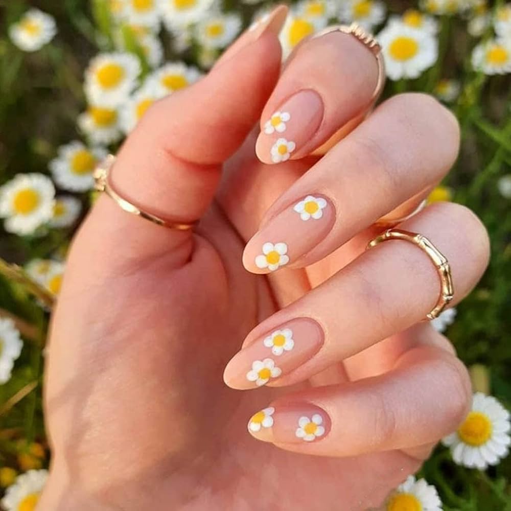 daisy nails
